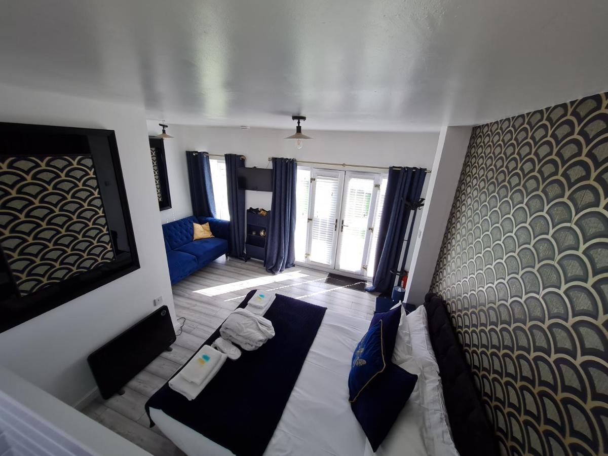 The Mayfair Lodge & Family Suite Хартлпул Екстериор снимка